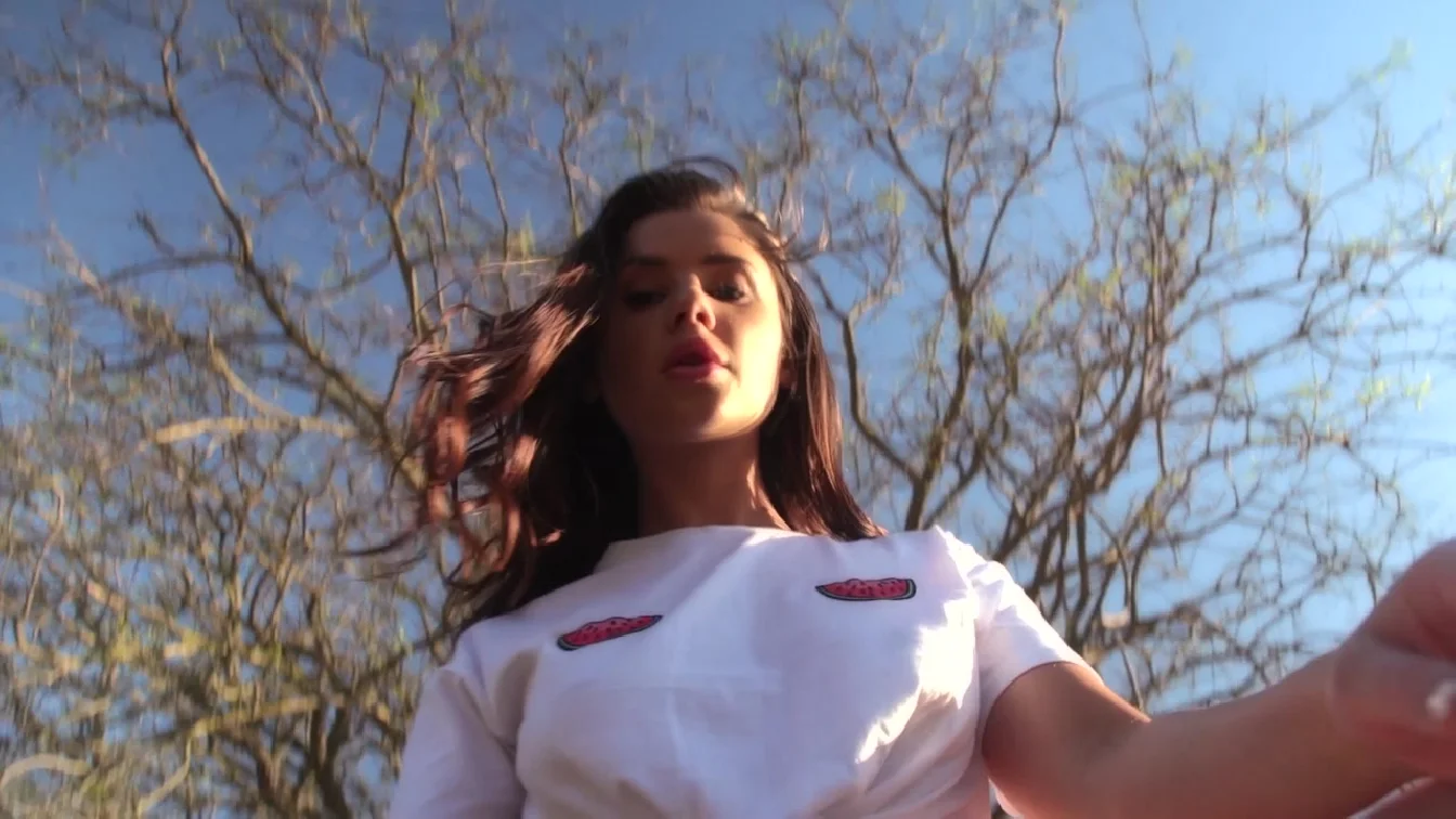 ThisIsGlamour Sophie Bakewell Titty Flash XXX